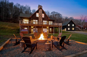 New & Stunning Chalet! Reno'd, Hot-Tub, Barrel Sauna, Slope Views, Fire Pit